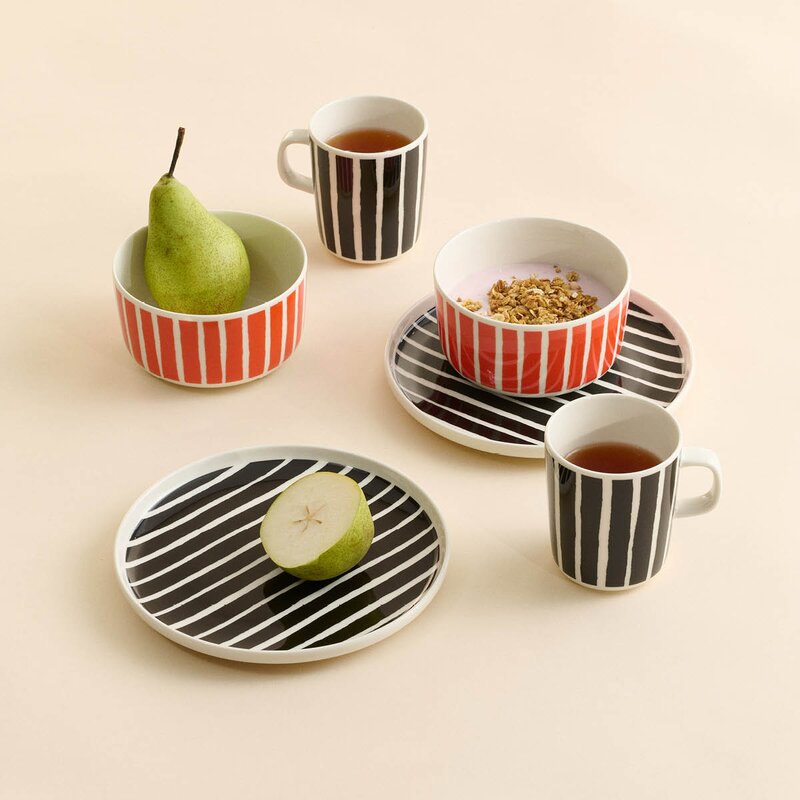Marimekko Oiva Piccolo tallerken 20 cm hvit/svart
