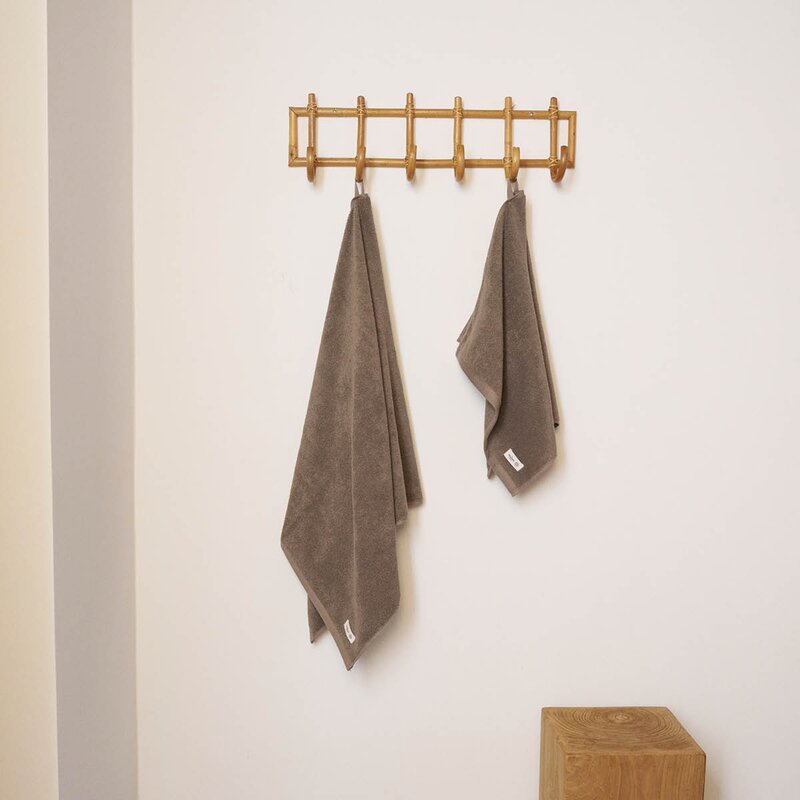 The Organic Company MILD gavesett med håndkle og badelaken clay