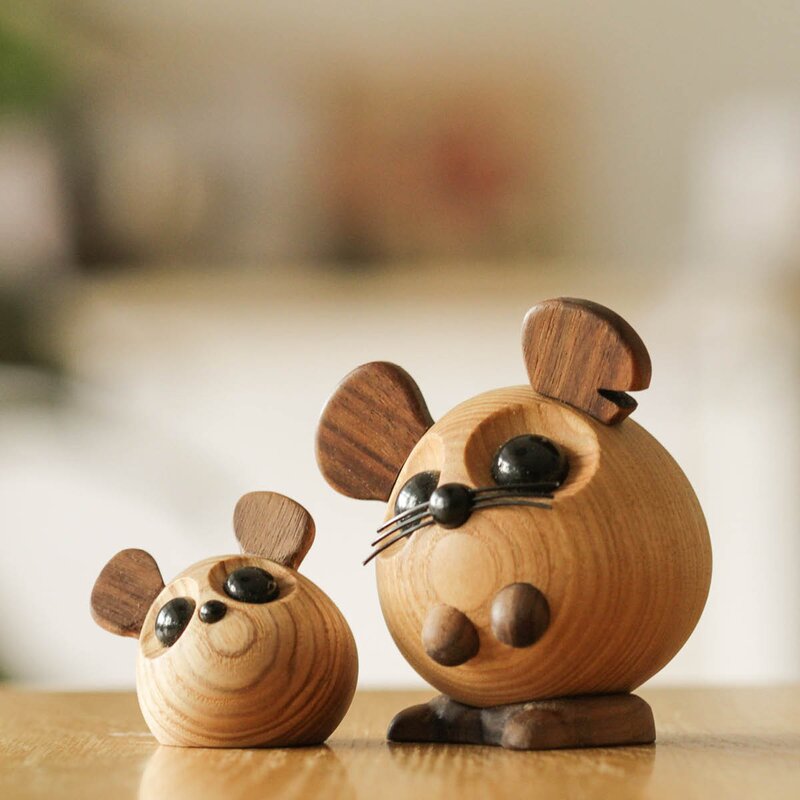 FableWood Ingolf mus trefigur 9 cm ask/valnøtt