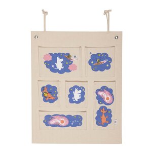 MoominArabia Mummi veggoppbevaring 55x70 cm Romeventyr multi