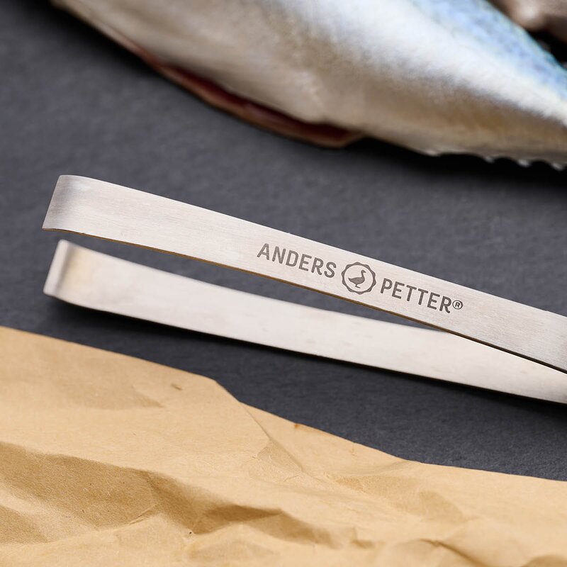 Anders Petter Steel Essentials fiskebenpinsett 12 cm børstet