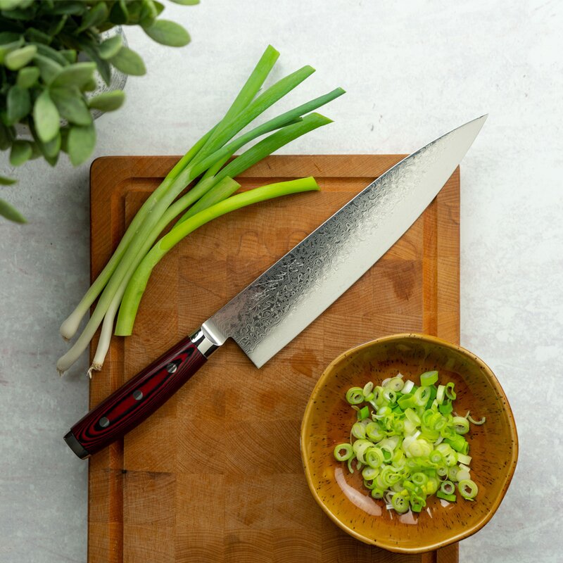 Yaxell Super Gou kokkekniv 24 cm