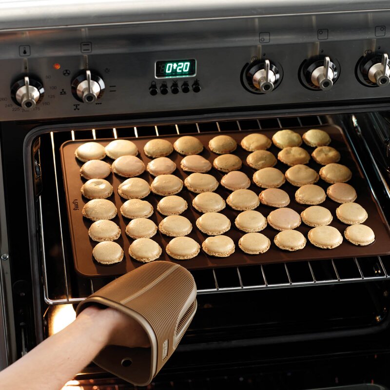 Lékué Bakeunderlag i silikon for makroner 40x30 cm brun