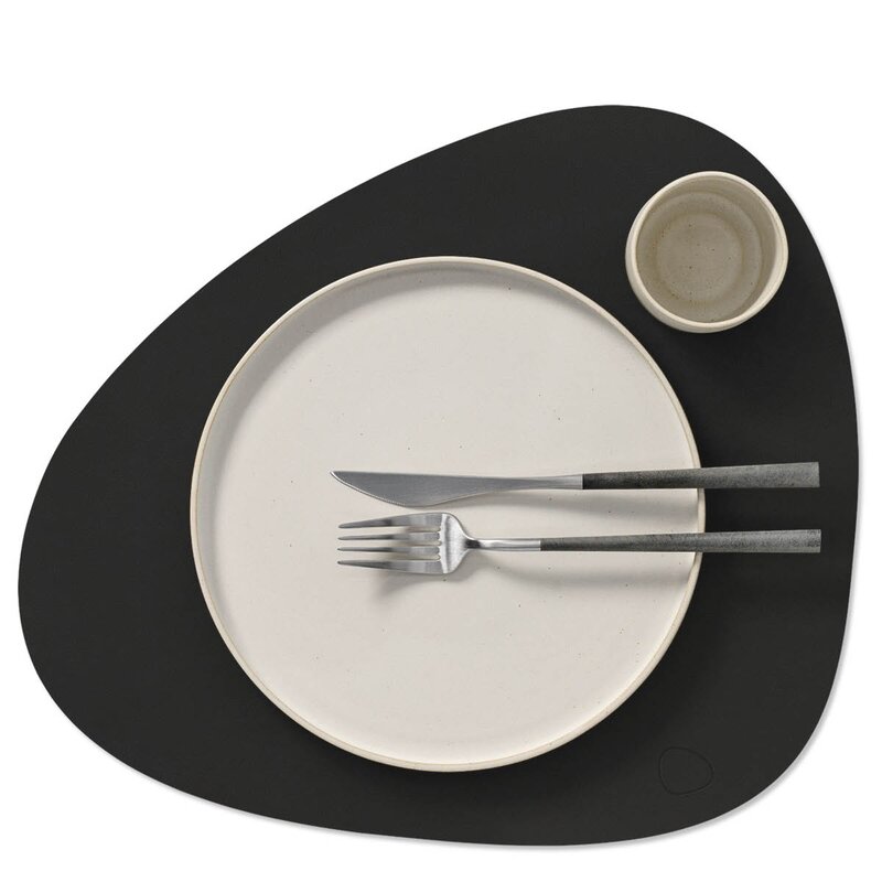 LIND DNA Curve Nupo spisebrikke 37x44 cm Black Ink