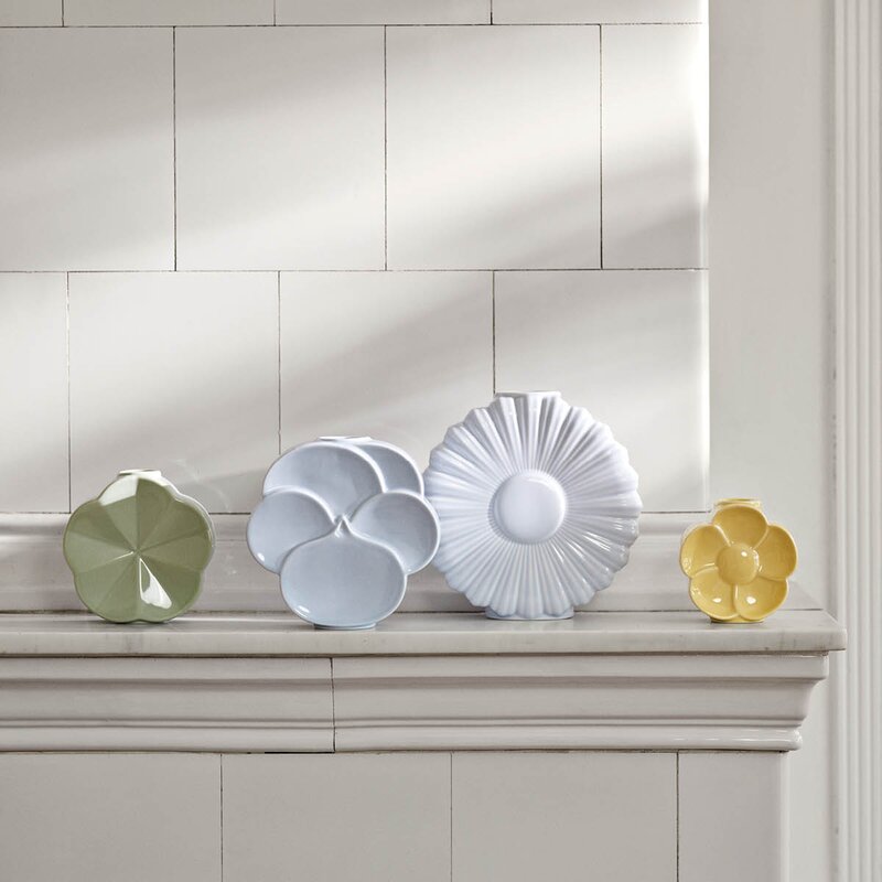 Lyngby Porcelæn Flower vase smørblomst 11,5 cm sand