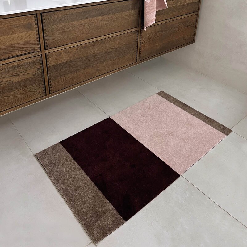Tica Copenhagen Stripes horisontal gulvmatte 120x67 cm bordeaux/rose/sand