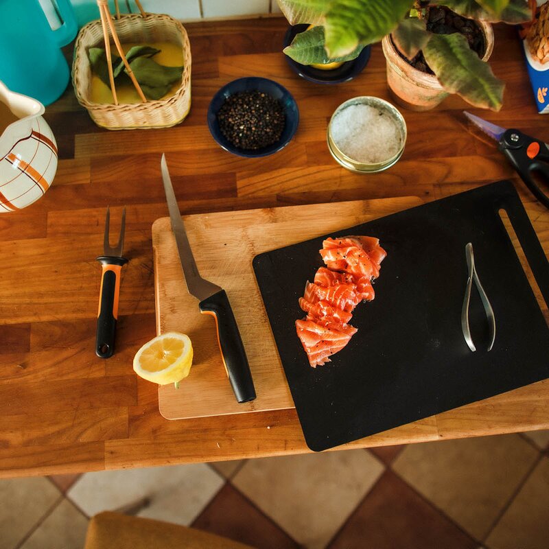 Fiskars Functional Form fiskegaffel 26 cm svart/rustfritt stål