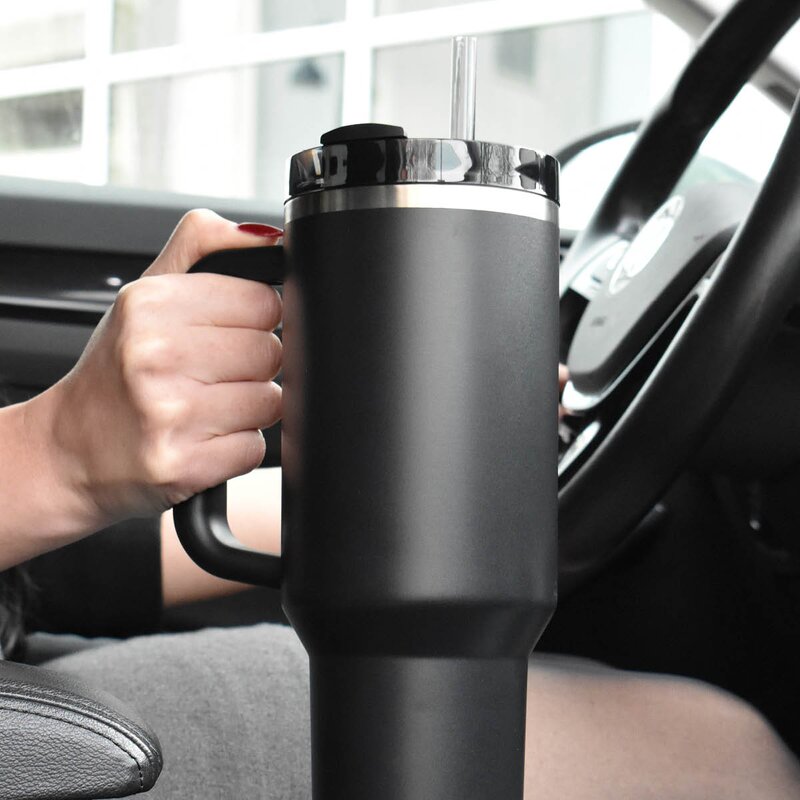 Stanley Quencher H2.0 FlowState tumbler 1,18L svart