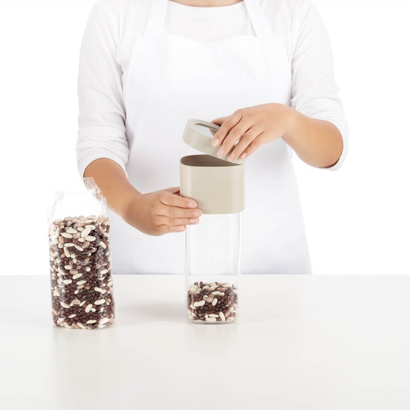 Lékué Flip Storage oppbevaringsboks L med lokk beige