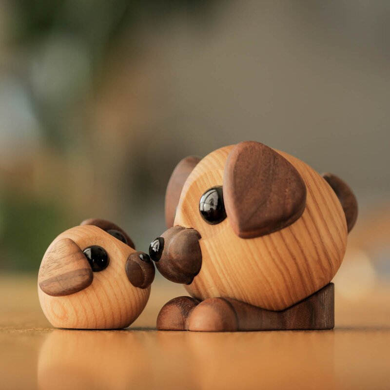 FableWood Molly hund trefigur 5 cm ask/valnøtt