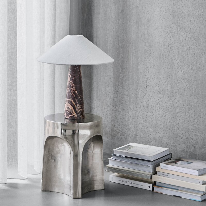 House Doctor Soffi bordlampe marmor 44,5 cm brun/offwhite