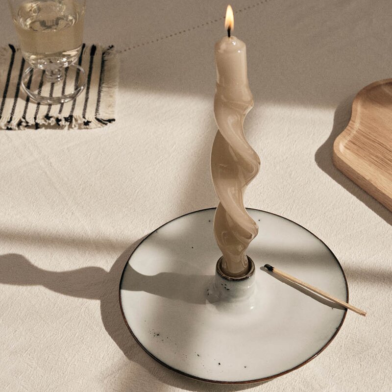 Broste Copenhagen Nordic Sand lysestake 18x4 cm