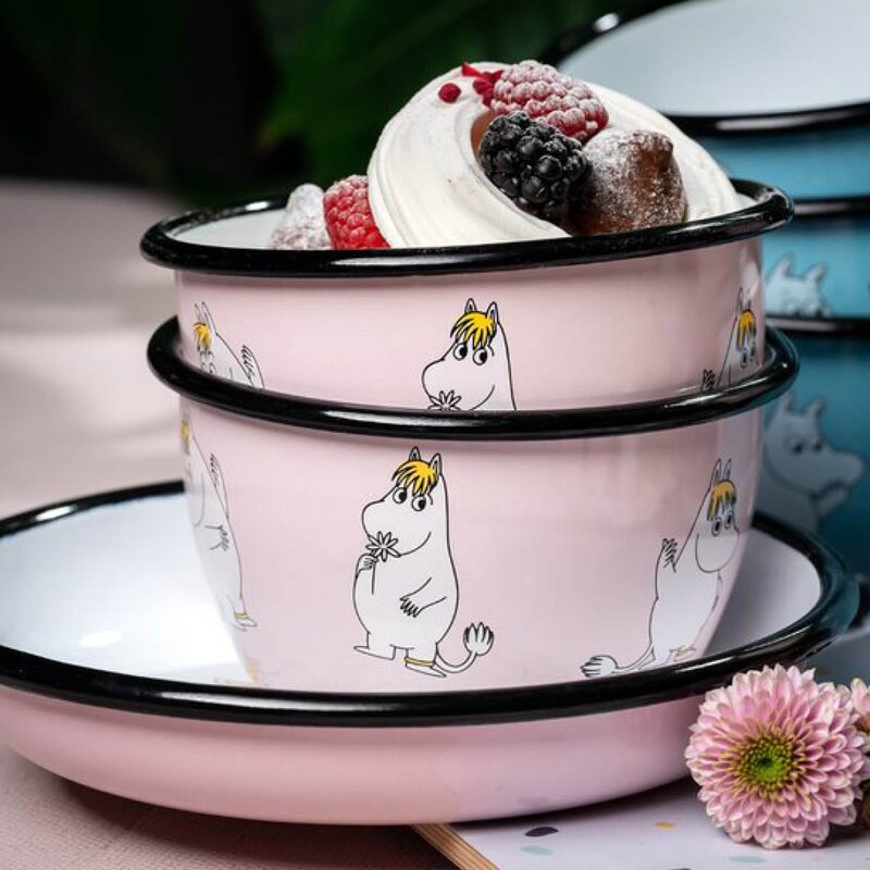 Muurla Mummi emaljeskål 60 cl Snorkfrøken rosa