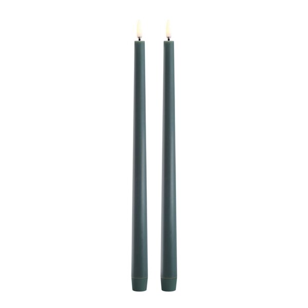 Uyuni Lighting – Taper Candles slim LED-kronelys 2,3×32 cm 2 stk mørk grønn