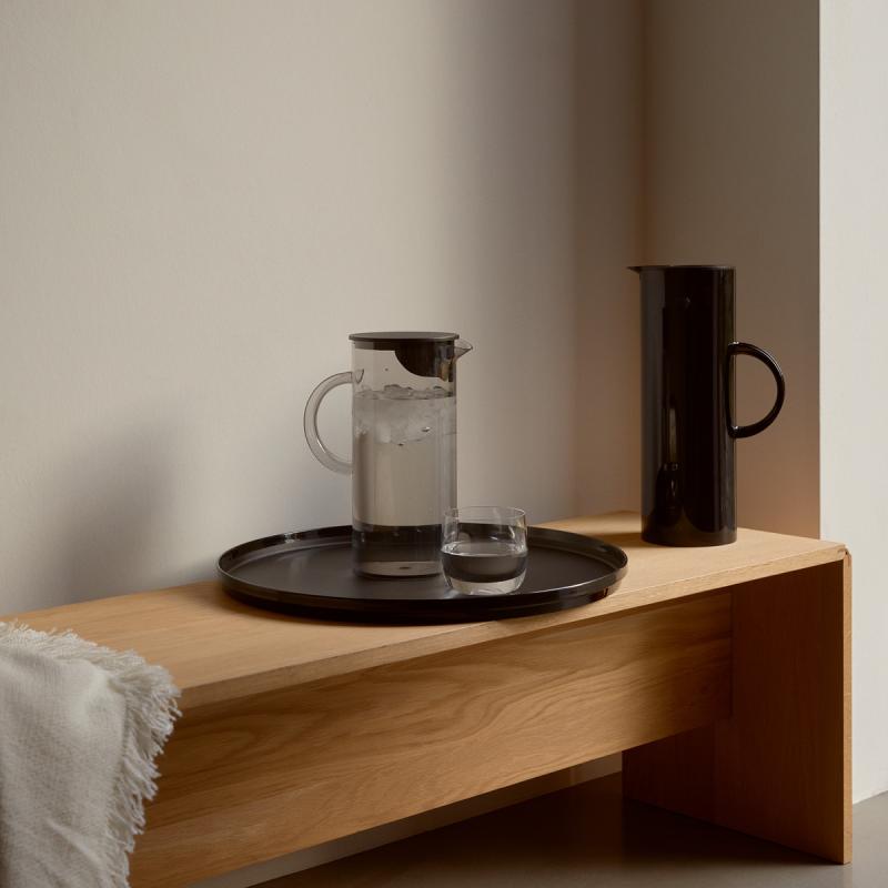 Stelton EM77 termokanne/serveringsbrett/kanne med lokk black