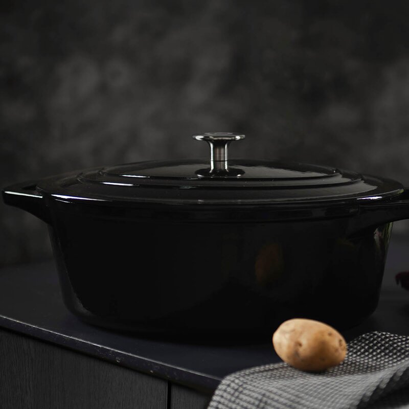 Anders Petter Stenfors støpejernsgryte oval 6,3L svart