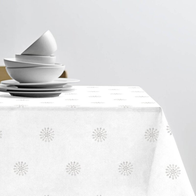 Zone Denmark Daydream duk 140x320 cm hvit