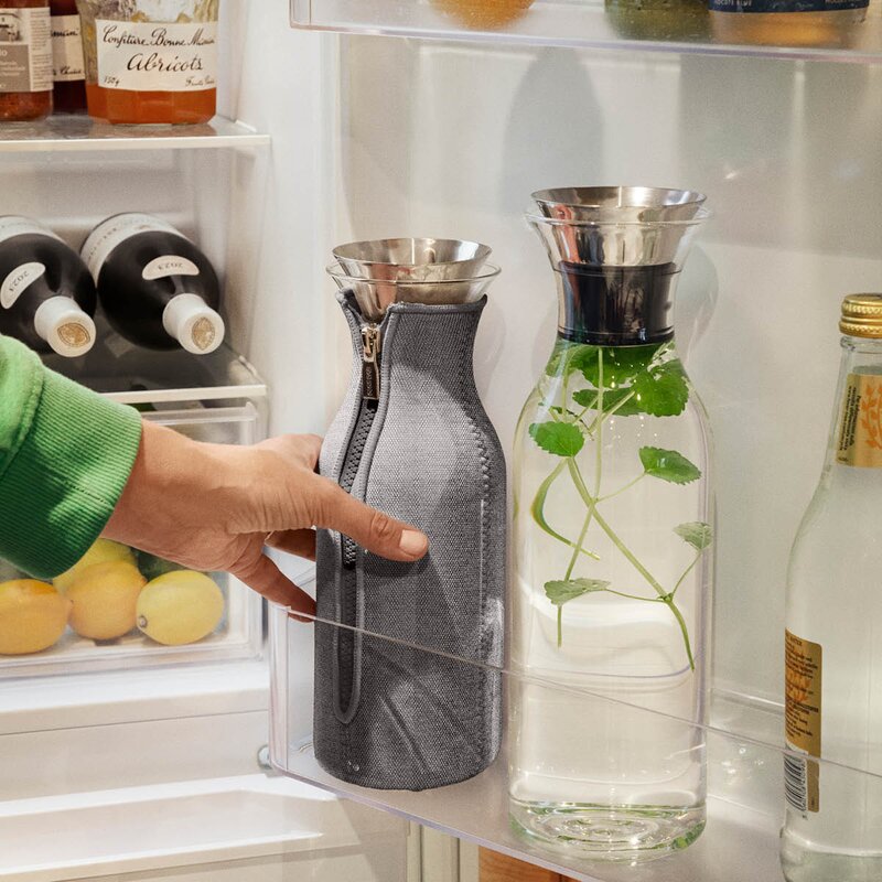 Eva Solo Kjøleskapskaraffel 1L dark grey