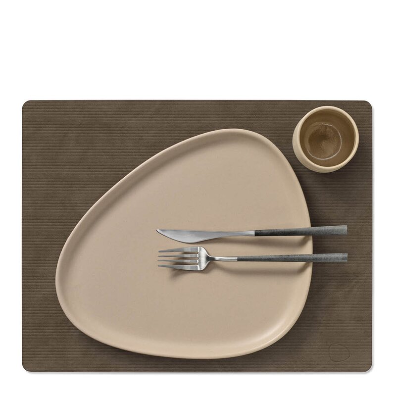 LIND DNA Square Corduroy spisebrikke 35x45 cm caviar