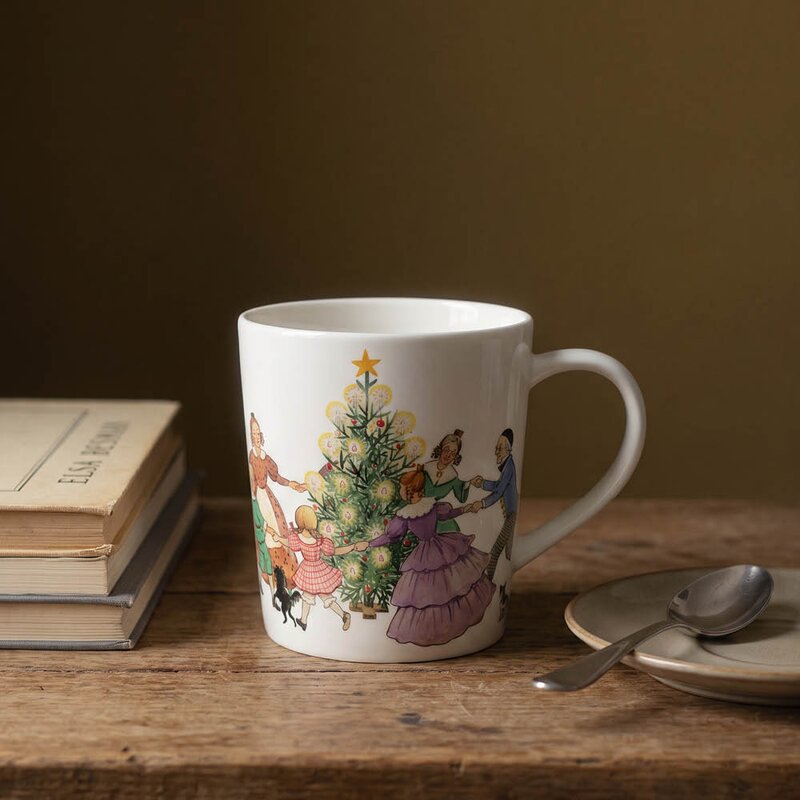 Design House Stockholm Elsa Beskow krus med hank 40 cl Dans rundt granen