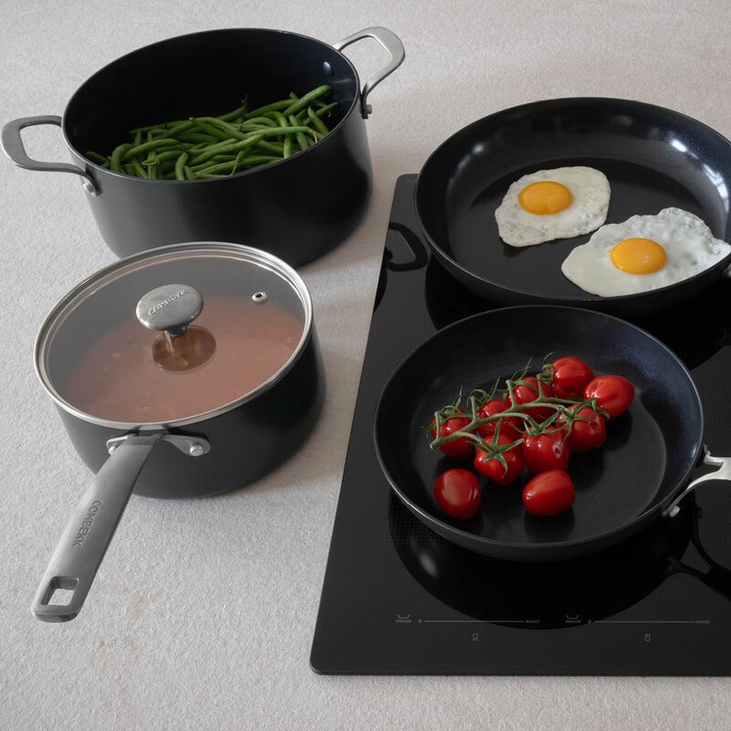 Combekk Element kasserolle keramisk med lokk 18 cm 3,7L svart