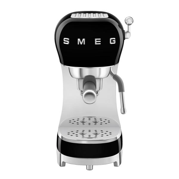 SMEG Espressomaskin ECF02 1L svart