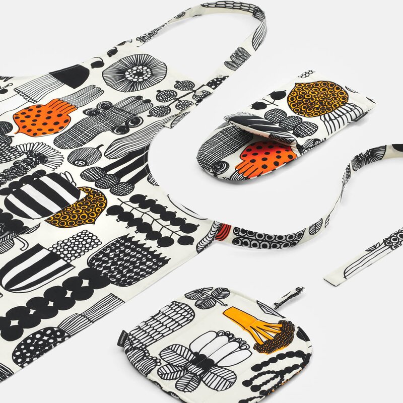 Marimekko Puutarhurin Parhaat gryteklut 22x22 cm hvit/svart/oransje