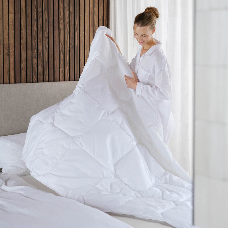 Høie Allergo dyne medium varm 140x200 cm hvit