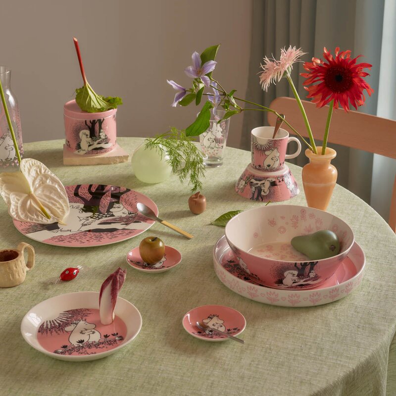MoominArabia Mummi paiform 28 cm Kjærlighet rosa 30 år