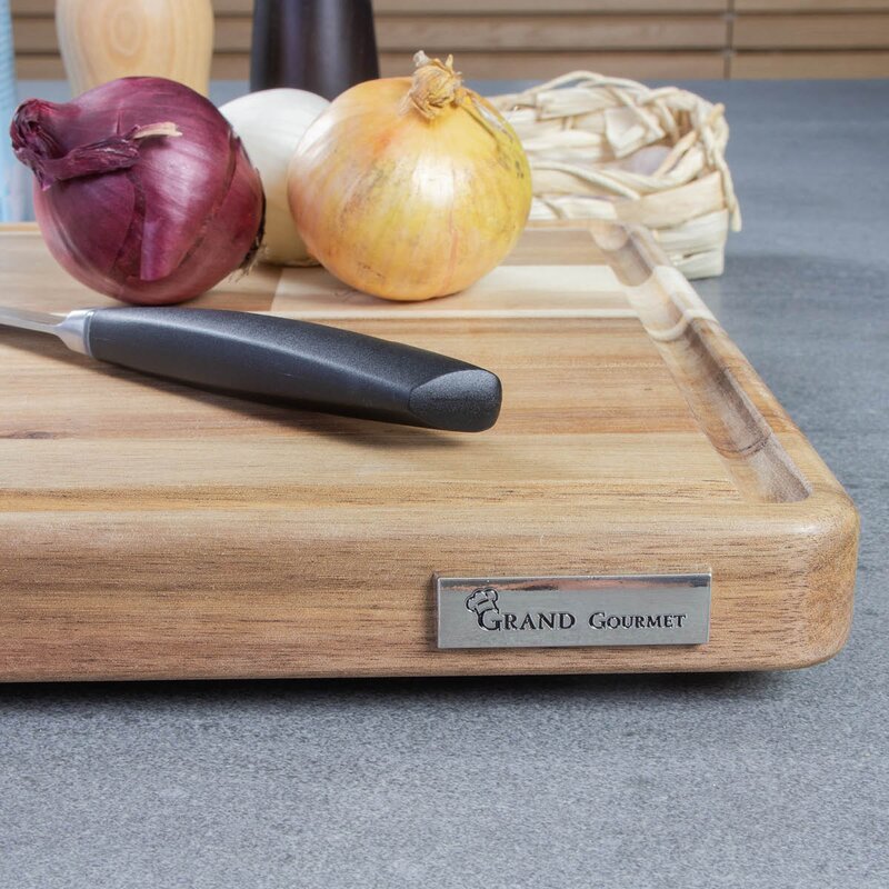 Grand Gourmet Skjærefjøl large 37x28x3 cm hasseltre