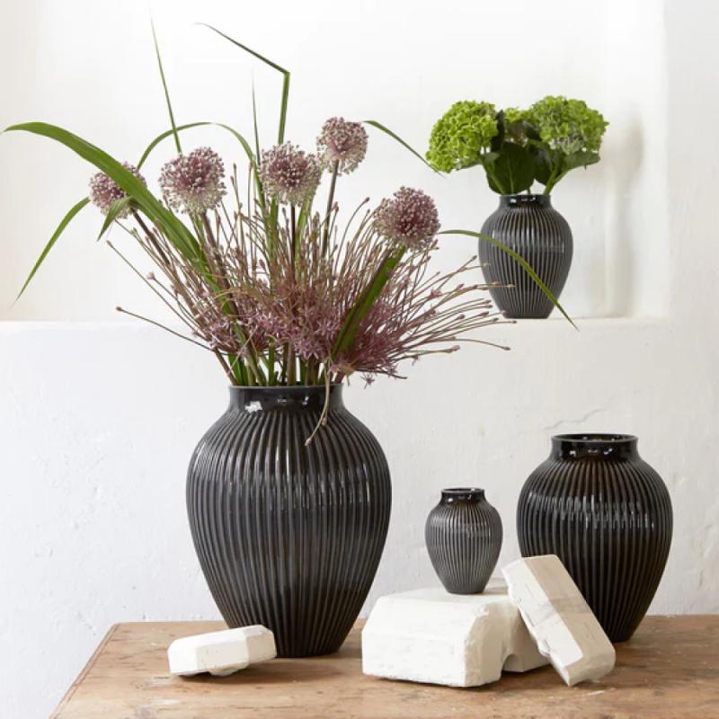 Knabstrup Keramik Vase riller 20 cm svart