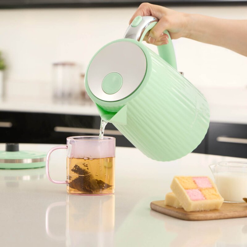 RUSSELL HOBBS Eden vannkoker 27362-70 1,7L 2400W pistasj