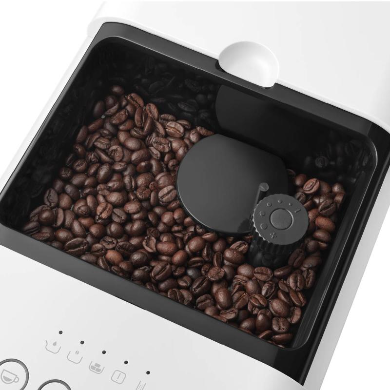 SMEG Kaffemaskin BCC01 hvit