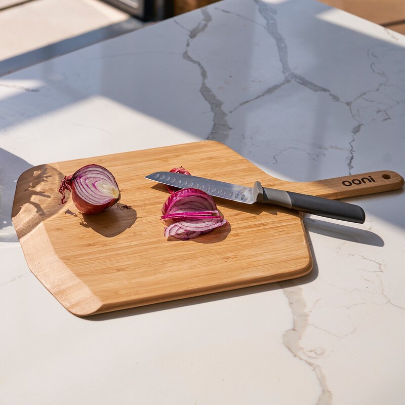 Ooni Pizzaspade og serveringsbrett 35x58 cm bambus
