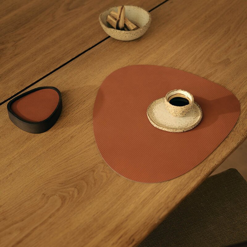 LIND DNA Curve Corduroy bordbrikke 44 cm Rust