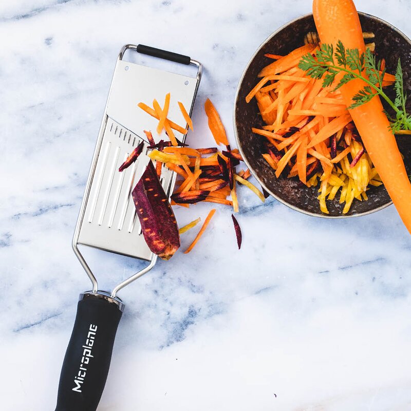 Microplane Gourmet Julienne Slicer rivjern svart