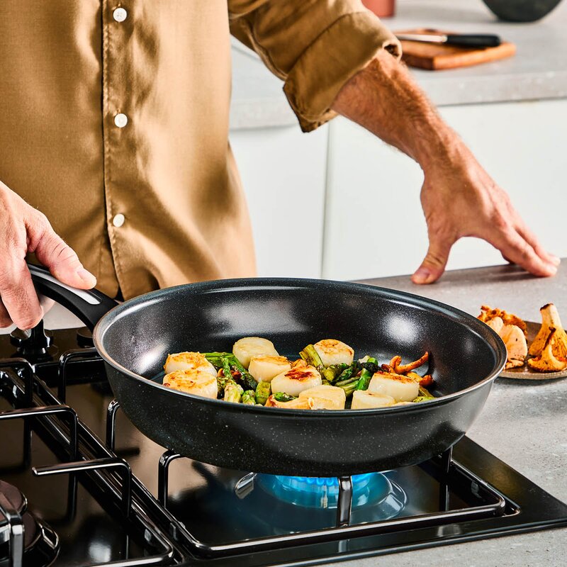 Tefal Exceptional Ceramic stekepanne 32 cm svart