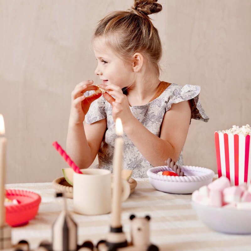 OYOY Mellow tallerken og bolle 18 cm Vanilla Cherry red