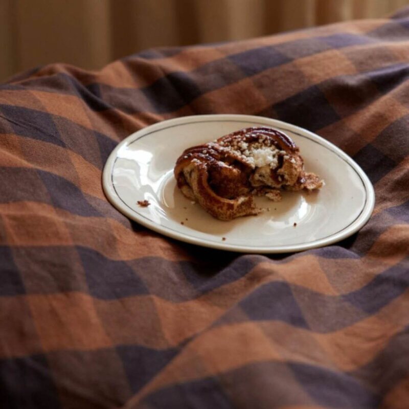 Midnatt Gingham sengeteppe 260x260 cm brun