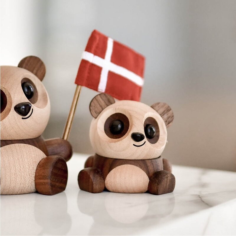 FableWood Pom Pom panda trefigur 6 cm valnøtt/lønn