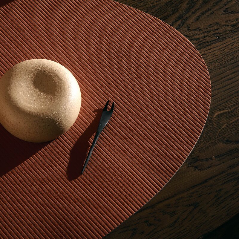 LIND DNA Curve Corduroy bordbrikke 44 cm Rust