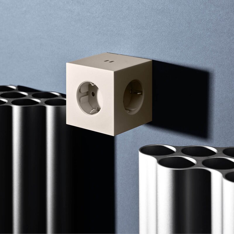 Avolt Square 2 USB-C 76x76 cm 30W Nomad Sand