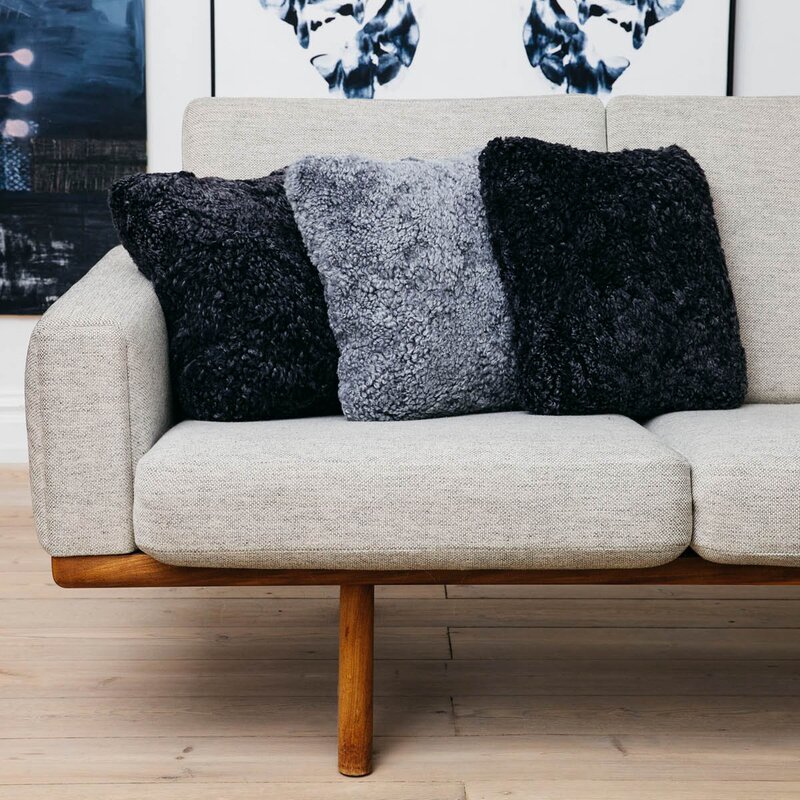 Natures Collection Pute new zealand saueskinn kort ull 40x40 cm Grey