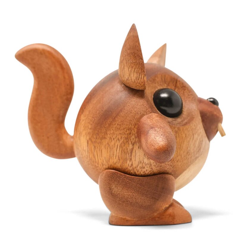 FableWood Egon ekorn trefigur 10 cm mahogni/gummitre