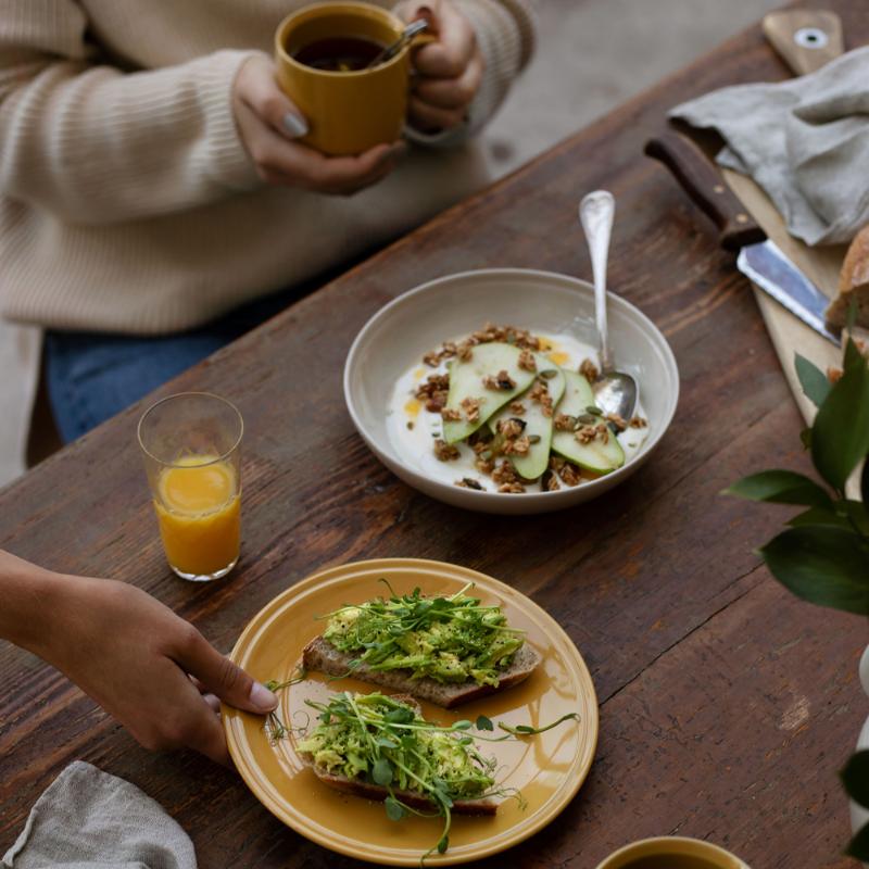 Rörstrand Höganäs Keramik asjett 19 cm oker