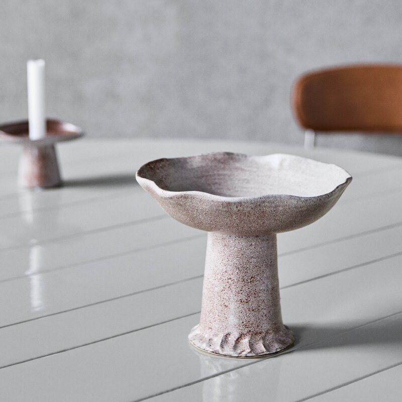 House Doctor Kori fat på fot 22,5 cm beige karamell