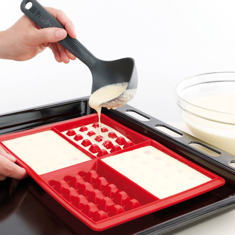 Lékué Silikonformer for 8 firkantede vafler rød