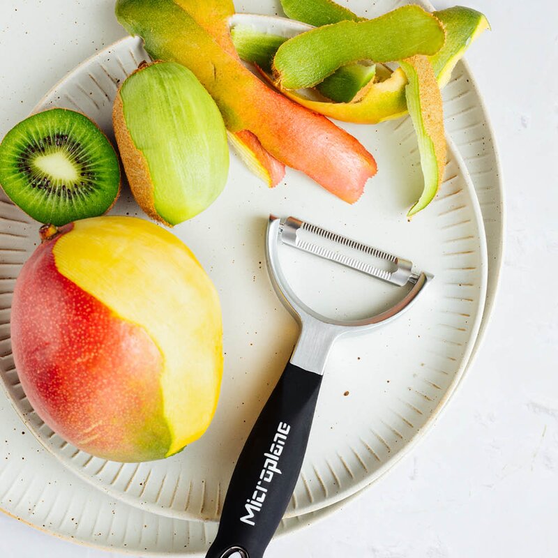 Microplane Professional Y-skreller sagblad svart