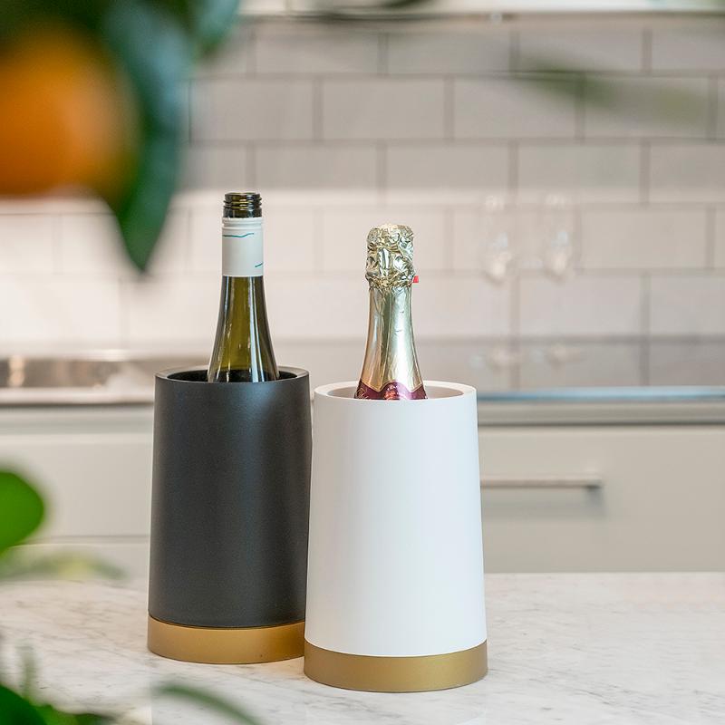 Pulltex Vinkjøler med separat gel svart/gull