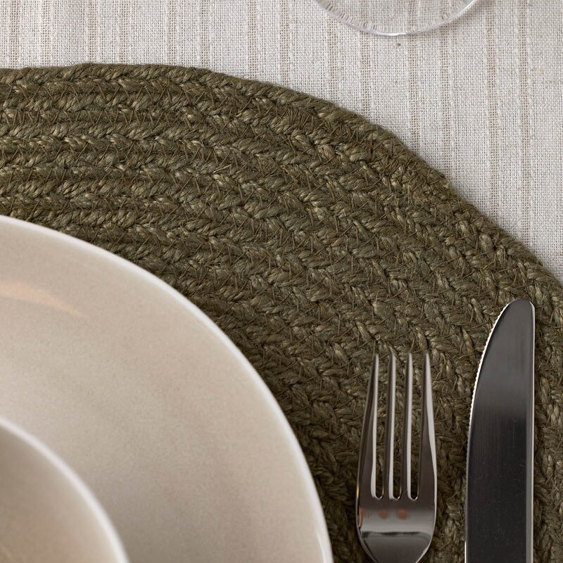 Holmen Jesper dekkebrikke 45x35 cm oval dempet grønn